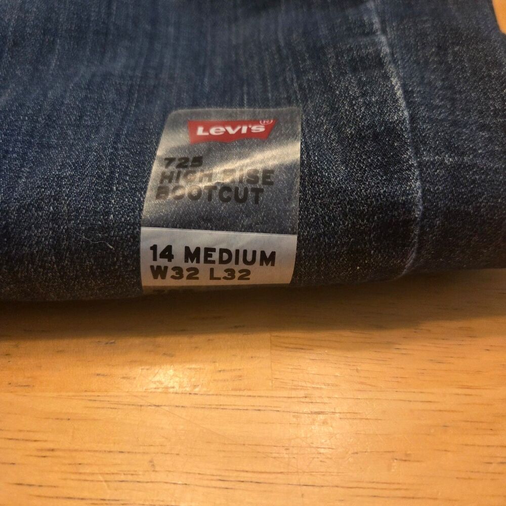 NWT Womens Levis 725 High Rise Boot Cut 32x32 Lapis Dark Horse Denim Jeans - Picture 4 of 7